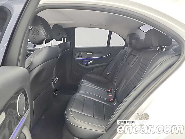 Mercedes-Benz E-Class E220d Avantgarde