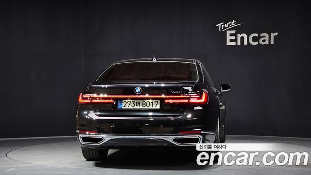 BMW 7-Series 740i Design Pure Excellence