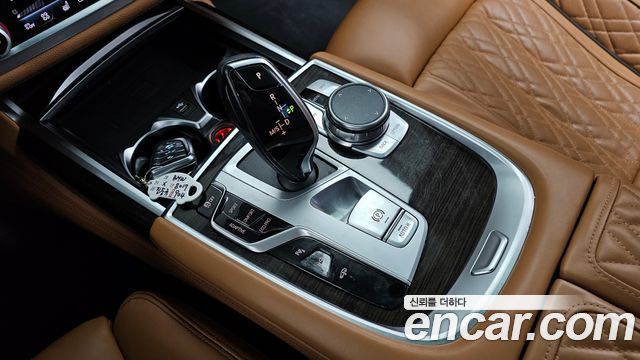 BMW 7-Series 740i Design Pure Excellence