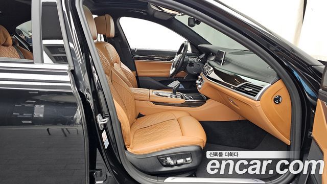 BMW 7-Series 740i Design Pure Excellence