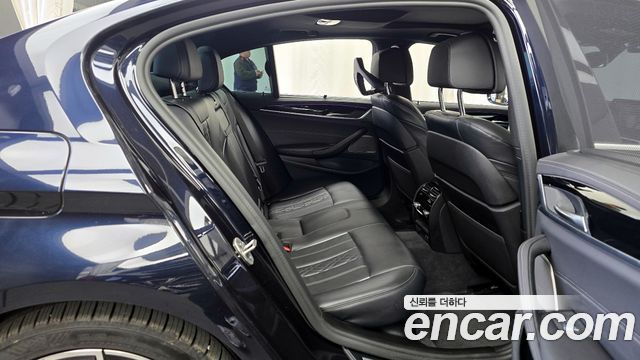 BMW 5-Series 530e M Sport