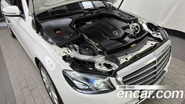 Mercedes-Benz E-Class E220d Exclusive