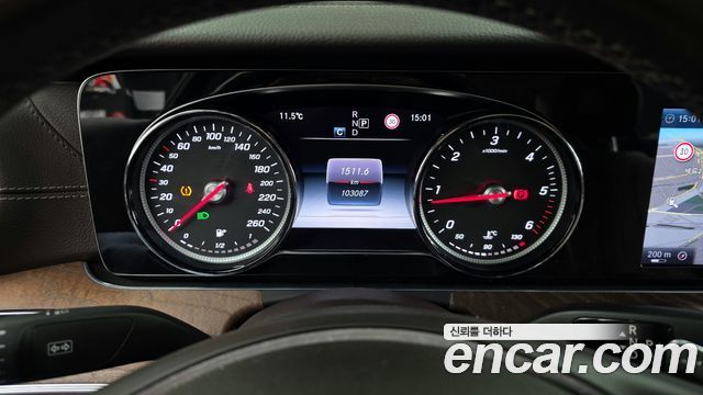 Mercedes-Benz E-Class E220d Exclusive