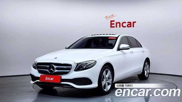 Mercedes-Benz E-Class E220d 4MATIC Avantgarde