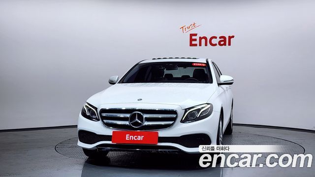 Mercedes-Benz E-Class E220d 4MATIC Avantgarde