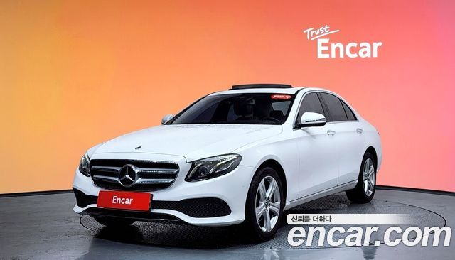 Mercedes-Benz E-Class E220d 4MATIC Avantgarde