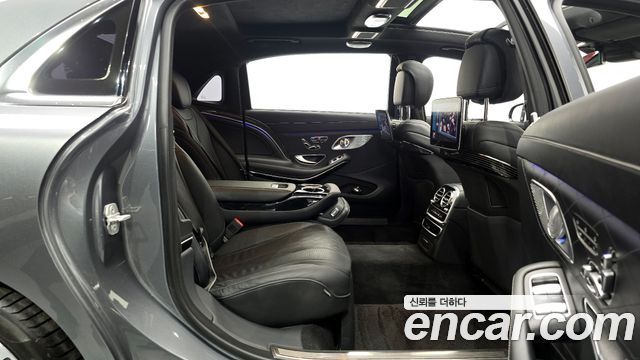 Mercedes-Benz S-Class Maybach S560 4MATIC