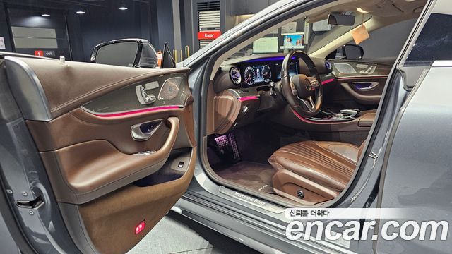 Mercedes-Benz CLS-Class CLS300d AMG Line
