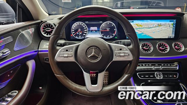 Mercedes-Benz CLS-Class CLS300d AMG Line