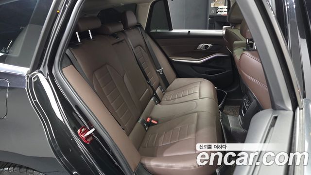 BMW 3-Series 320d Touring Luxury