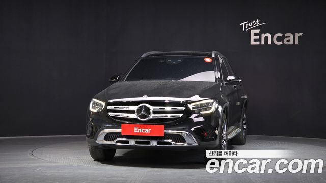 Mercedes-Benz GLC-Class GLC300e 4MATIC