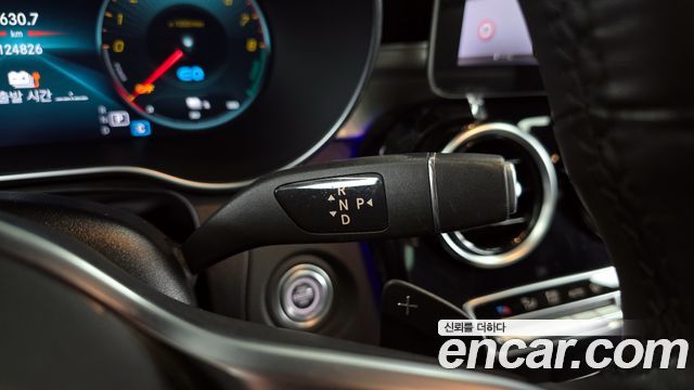 Mercedes-Benz GLC-Class GLC300e 4MATIC