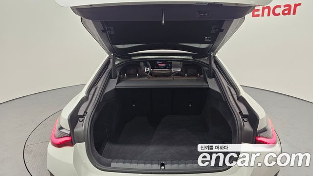BMW i4 M50