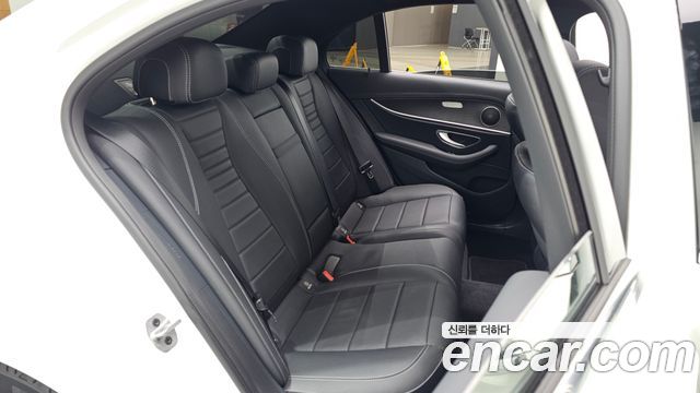 Mercedes-Benz E-Class E250 AMG Line