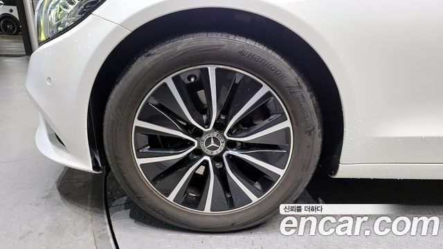 Mercedes-Benz C-Class C200