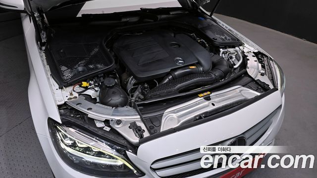Mercedes-Benz C-Class C200