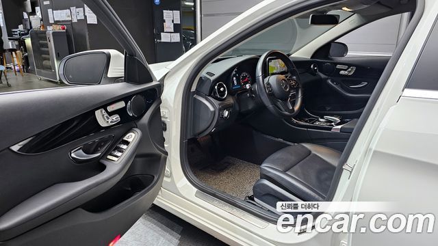 Mercedes-Benz C-Class C200