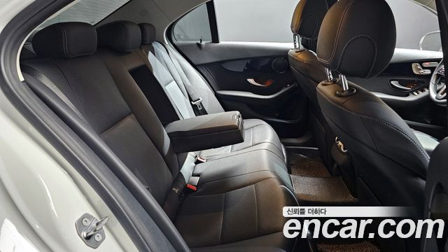 Mercedes-Benz C-Class C200