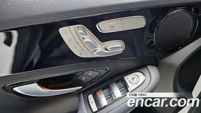 Mercedes-Benz C-Class C200