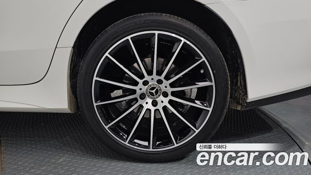 Mercedes-Benz CLS-Class CLS400d 4MATIC AMG Line