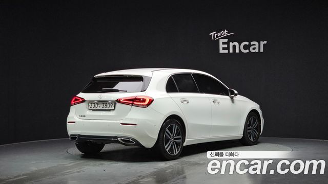 Mercedes-Benz A-Class A220 Hatchback