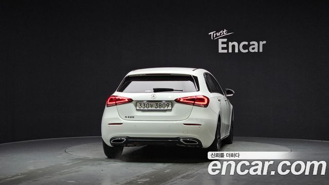 Mercedes-Benz A-Class A220 Hatchback