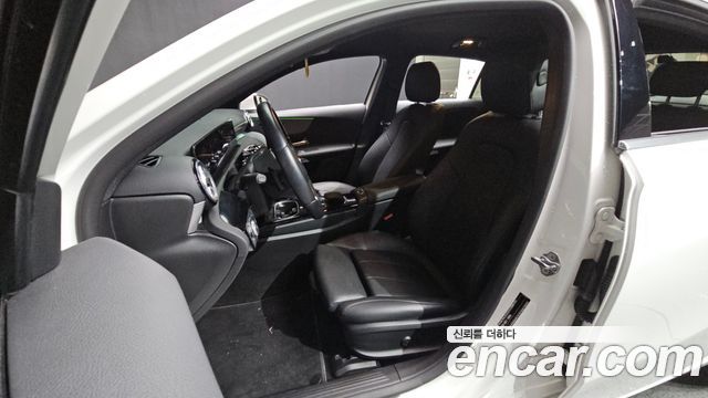 Mercedes-Benz A-Class A220 Hatchback