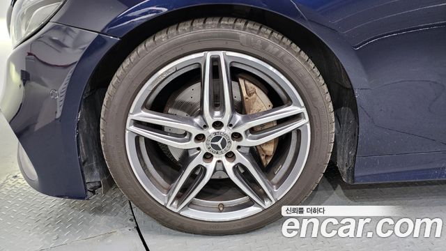 Mercedes-Benz E-Class E220d Coupe