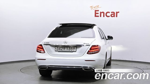 Mercedes-Benz E-Class E450 4MATIC Exclusive