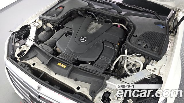 Mercedes-Benz E-Class E450 4MATIC Exclusive