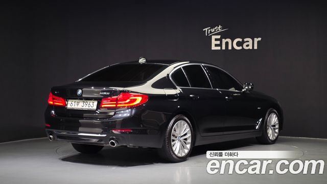 BMW 5-Series 530i xDrive Luxury Plus