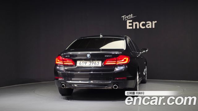 BMW 5-Series 530i xDrive Luxury Plus
