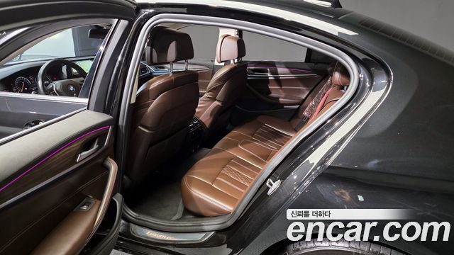 BMW 5-Series 530i xDrive Luxury Plus