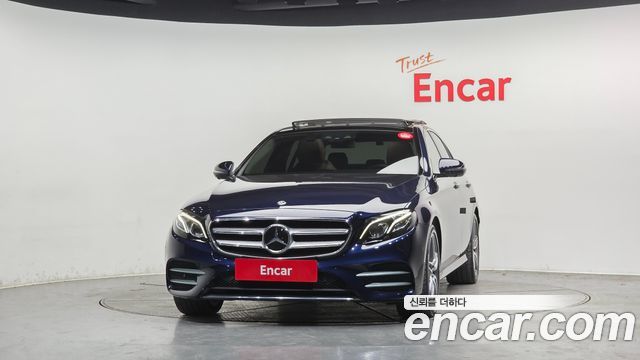 Mercedes-Benz E-Class E300 4MATIC AMG Line