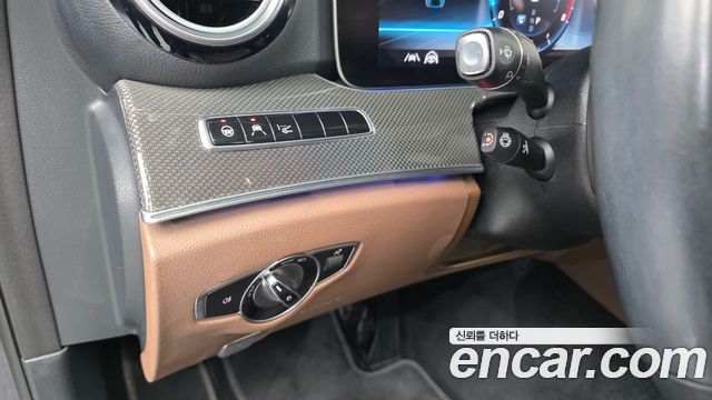 Mercedes-Benz E-Class E300 4MATIC AMG Line