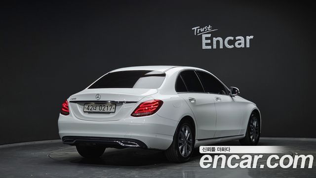 Mercedes-Benz C-Class C200 Avantgarde
