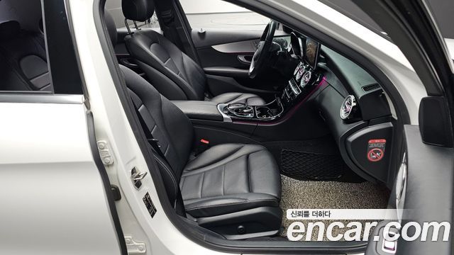 Mercedes-Benz C-Class C200 Avantgarde