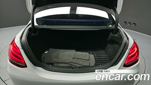 Mercedes-Benz C-Class C200 Avantgarde