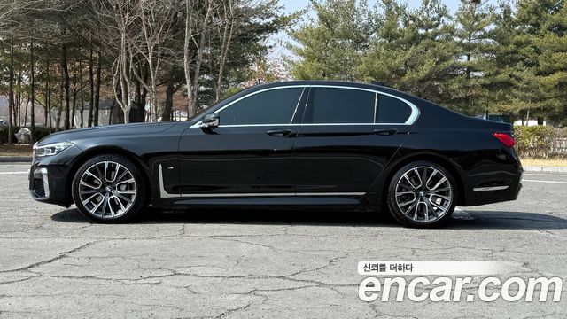 BMW 7-Series 730d xDrive M Sport