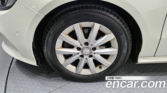 Mercedes-Benz A-Class A200