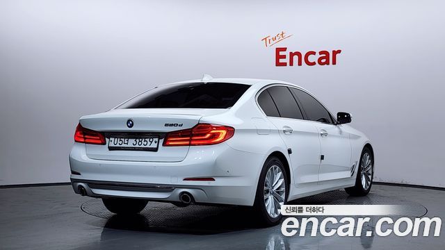 BMW 5-Series 520d Luxury Plus