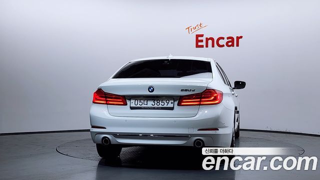 BMW 5-Series 520d Luxury Plus