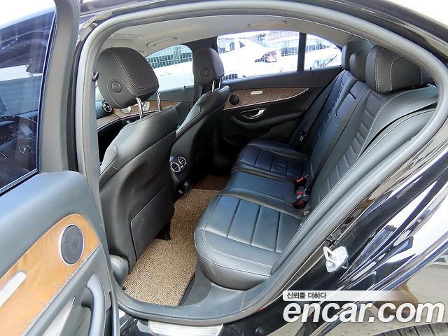 Mercedes-Benz E-Class E300 Exclusive