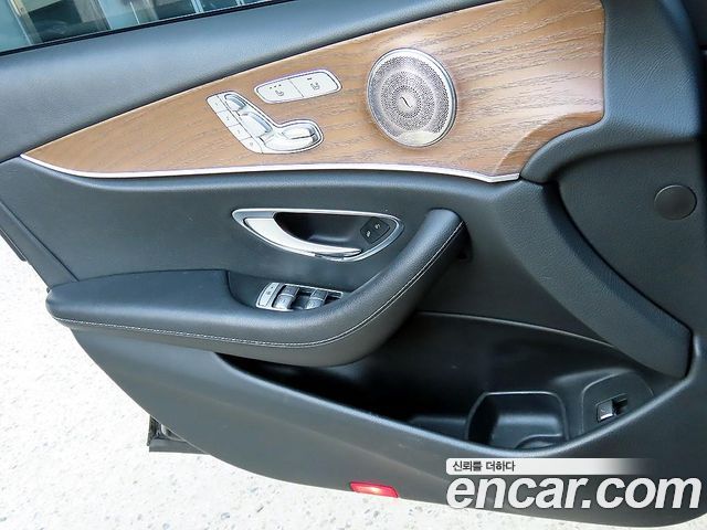Mercedes-Benz E-Class E300 Exclusive