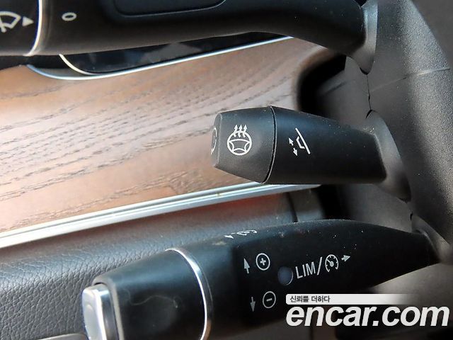 Mercedes-Benz E-Class E300 Exclusive