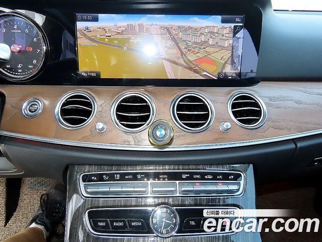 Mercedes-Benz E-Class E300 Exclusive