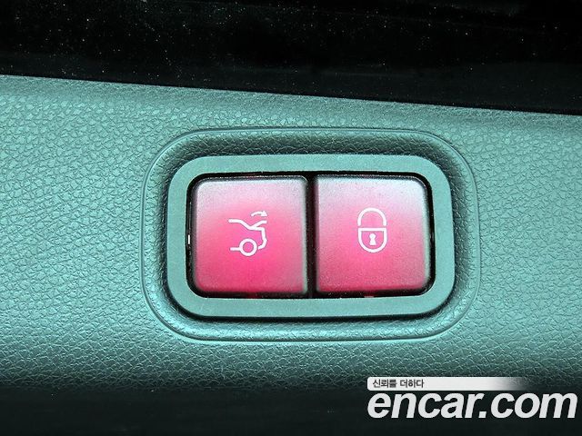Mercedes-Benz E-Class E300 Exclusive