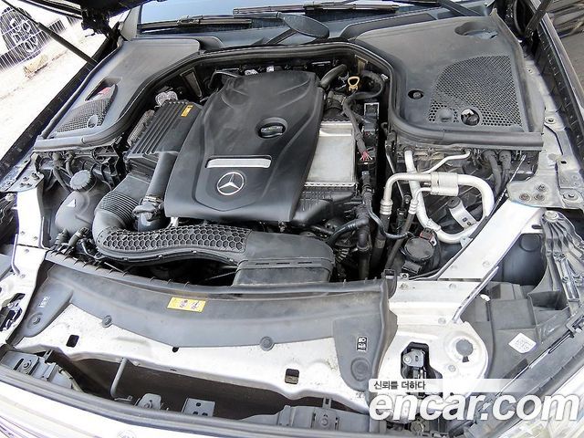 Mercedes-Benz E-Class E300 Exclusive