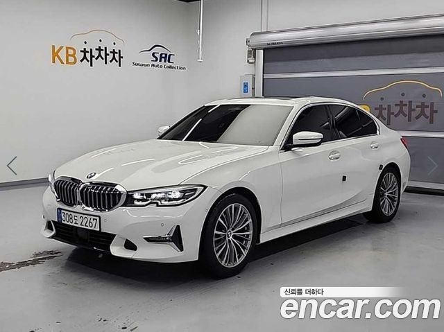 BMW 3-Series 320i Luxury