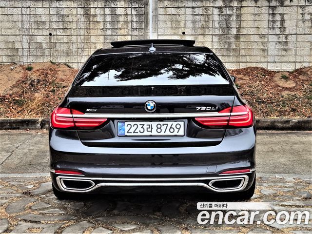 BMW 7-Series 750Li xDrive Premium